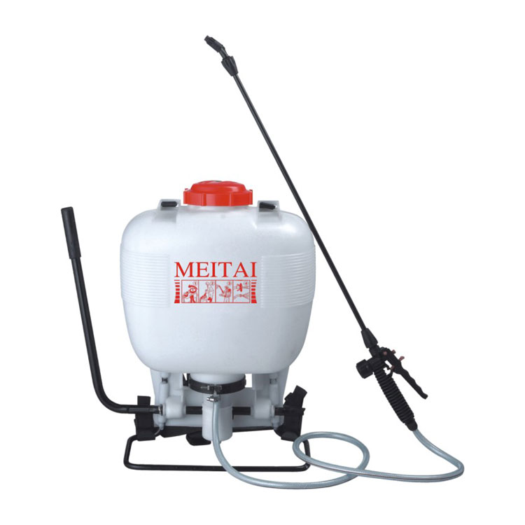 Plastic sprayers