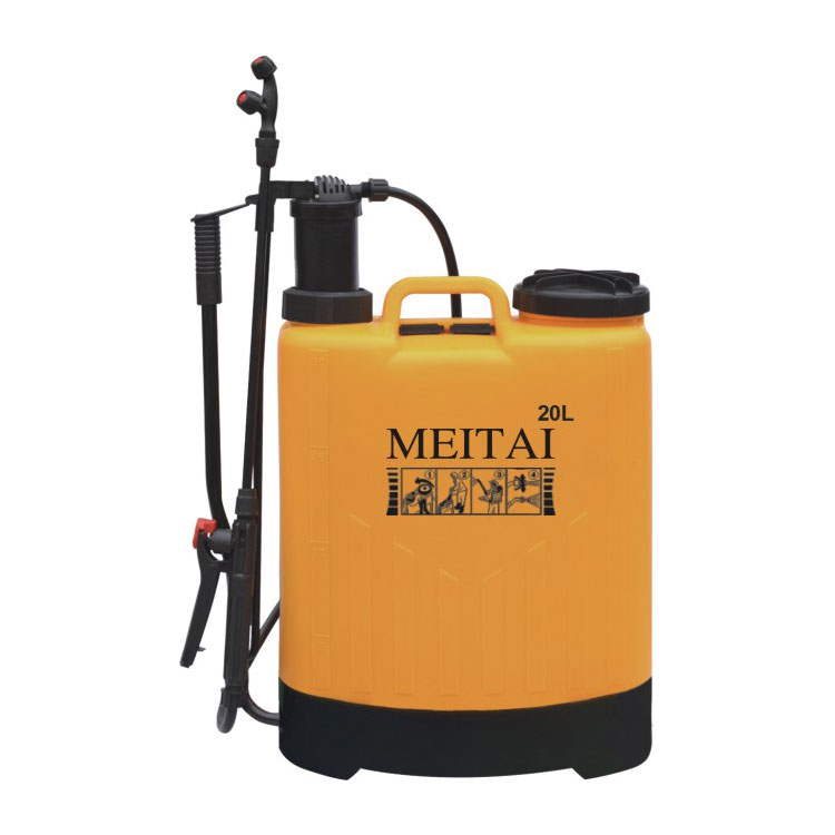 Plastic sprayers