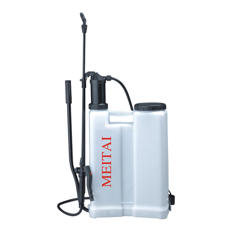 Plastic sprayers