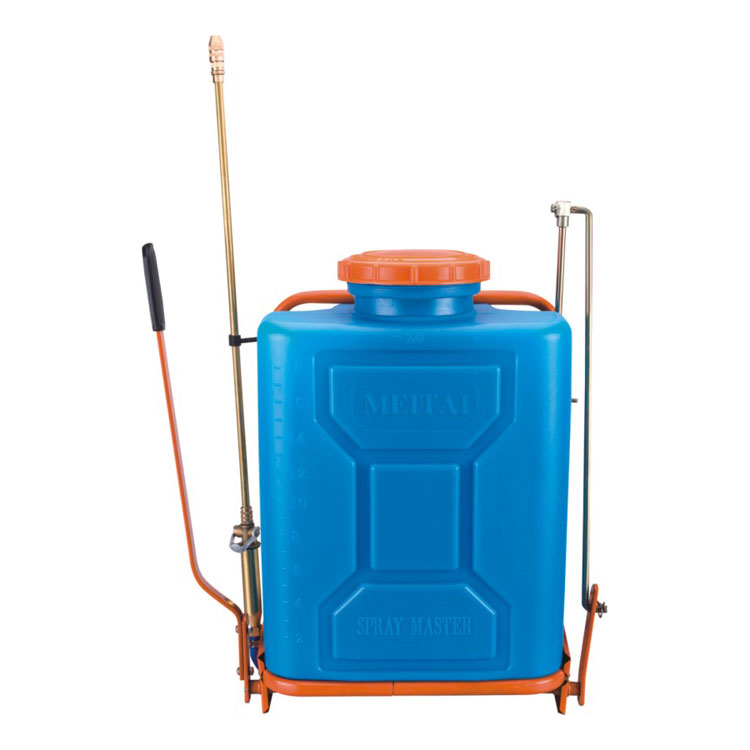 Plastic sprayers