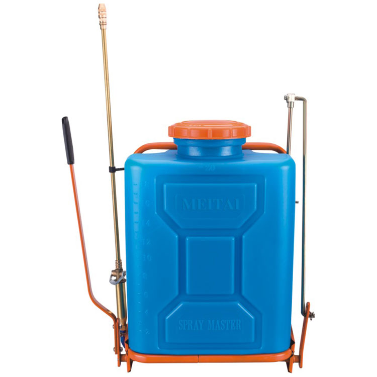 Plastic sprayers