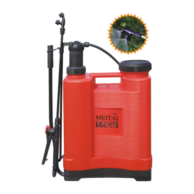 Plastic sprayers