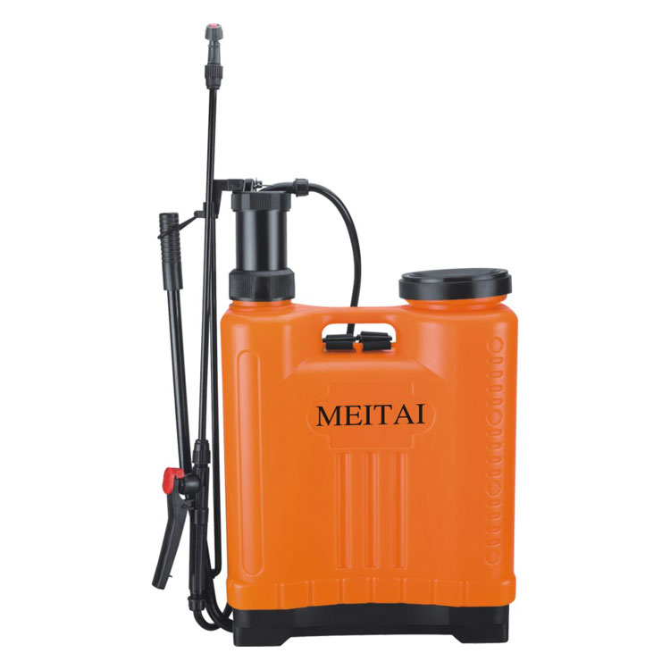 Plastic sprayers
