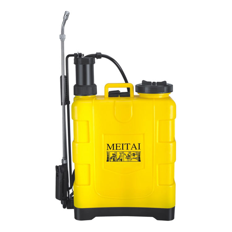 Plastic sprayers