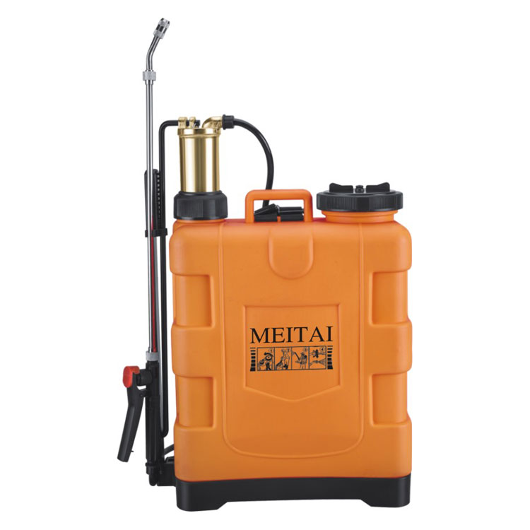 Plastic sprayers