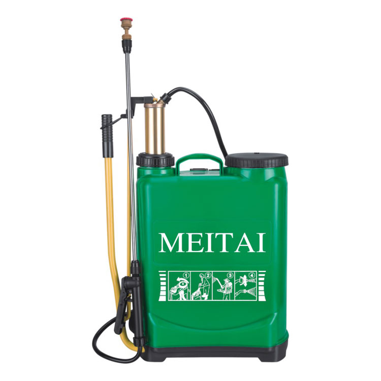 Plastic sprayers