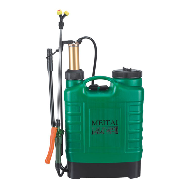 Plastic sprayers