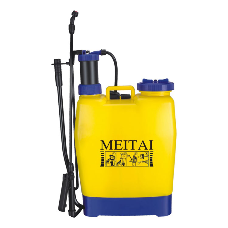Plastic sprayers