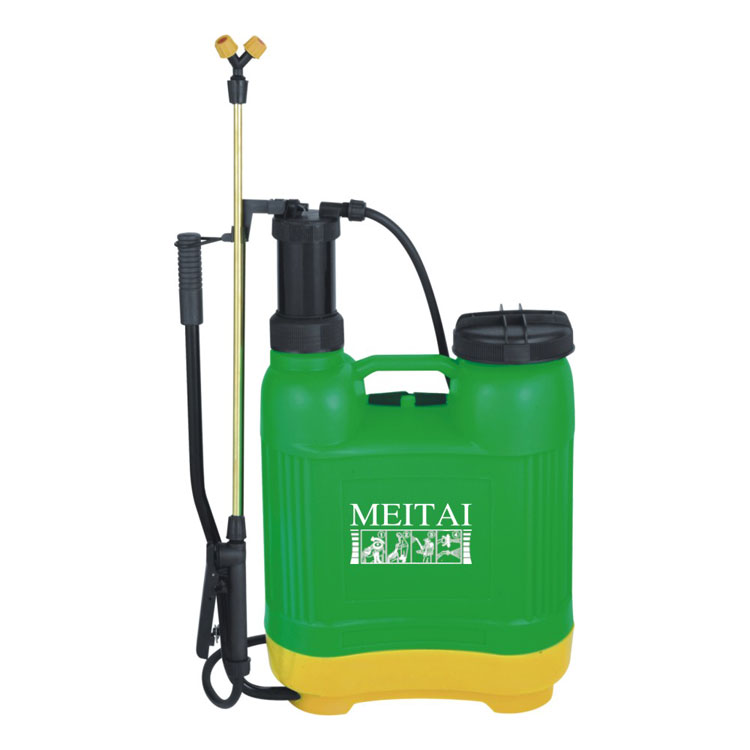 Plastic sprayers